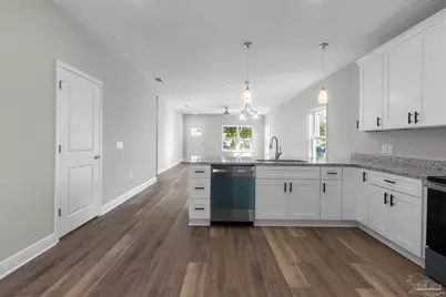 2151 Paloma St, Navarre, FL 32566 - Photo 11