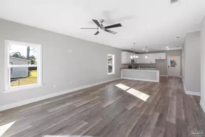 2151 Paloma St, Navarre, FL 32566 - Photo 5