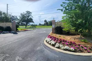 825 Bayshore Dr, Pensacola, FL 32507 - Photo 3