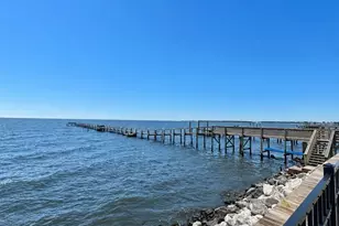 825 Bayshore Dr, Pensacola, FL 32507 - Photo 25
