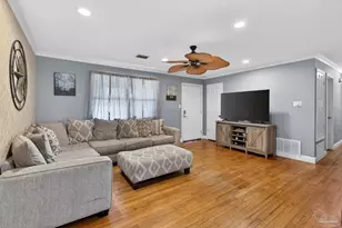 7009 Esther St, Pensacola, FL 32506 - Photo 5
