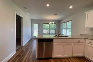 7130 Sonny Dr, Pensacola, FL 32504 - Photo 7