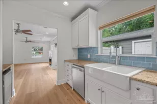 1605 E Avery St, Pensacola, FL 32503 - Photo 9