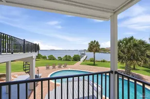 112 Matamoros Dr, Pensacola Beach, FL 32561 - Photo 37