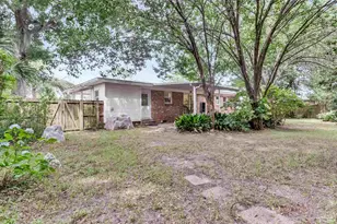 2011 Hallmark Dr, Pensacola, FL 32503 - Photo 43