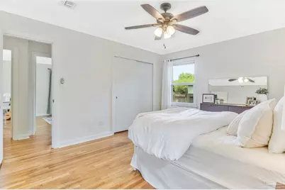 2011 Hallmark Dr, Pensacola, FL 32503 - Photo 17