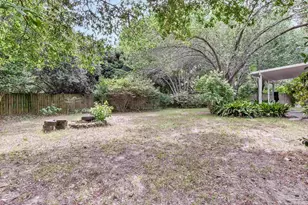 2011 Hallmark Dr, Pensacola, FL 32503 - Photo 47