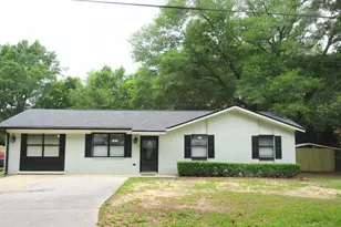 5143 Oakleaf Dr, Pace, FL 32571 - Photo 1