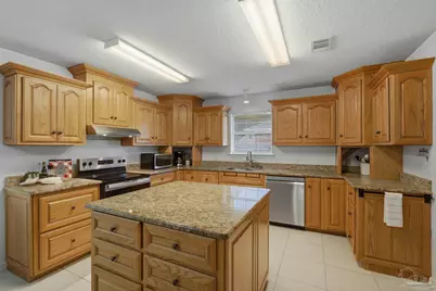 7117 Woodside Rd, Pensacola, FL 32526 - Photo 11