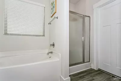 8487 Twenty One Oaks Ln, Pensacola, FL 32526 - Photo 15