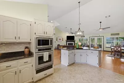 2691 W Roberts Rd, Cantonment, FL 32533 - Photo 9