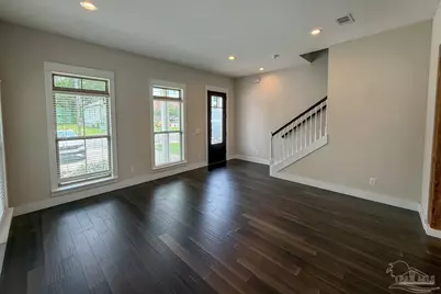 517 W Wright St, Pensacola, FL 32501 - Photo 3