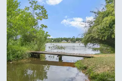 6105 E Shore Dr, Pensacola, FL 32505 - Photo 39
