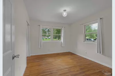 6105 E Shore Dr, Pensacola, FL 32505 - Photo 29