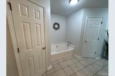 8029 Grand Bahama Dr, Pensacola, FL 32506 - Photo 19