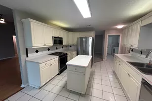 8029 Grand Bahama Dr, Pensacola, FL 32506 - Photo 13