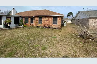 8029 Grand Bahama Dr, Pensacola, FL 32506 - Photo 27