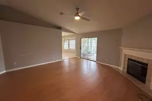 8029 Grand Bahama Dr, Pensacola, FL 32506 - Photo 9