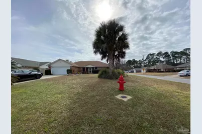 8029 Grand Bahama Dr, Pensacola, FL 32506 - Photo 3