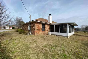 8029 Grand Bahama Dr, Pensacola, FL 32506 - Photo 23