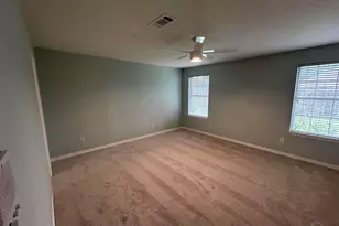 8029 Grand Bahama Dr, Pensacola, FL 32506 - Photo 15