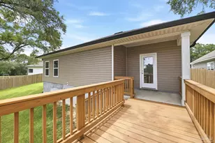 209 Camellia Dr, Cantonment, FL 32533 - Photo 33