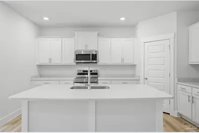 209 Camellia Dr, Cantonment, FL 32533 - Photo 11