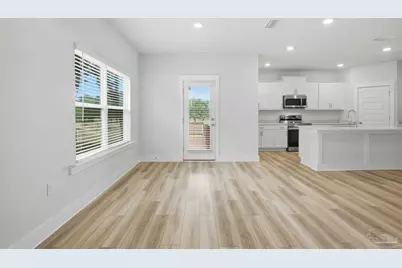 209 Camellia Dr, Cantonment, FL 32533 - Photo 11