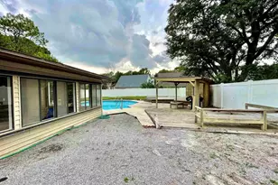 2995 Newton Dr, Pensacola, FL 32503 - Photo 25