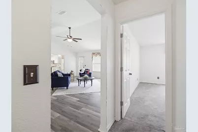 881 Lake Aire Dr, Pensacola, FL 32506 - Photo 43