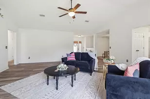 881 Lake Aire Dr, Pensacola, FL 32506 - Photo 9