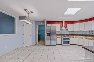 200 Lakeland Ct, Pensacola, FL 32514 - Photo 9