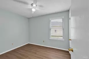 412 Oak Knoll Ln, Pensacola, FL 32506 - Photo 17