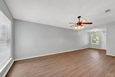 412 Oak Knoll Ln, Pensacola, FL 32506 - Photo 13