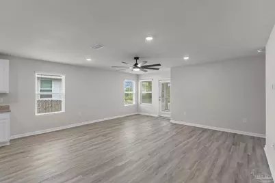 10108 Oak Haven Rd, Pensacola, FL 32526 - Photo 9