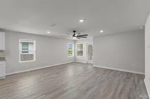 10108 Oak Haven Rd, Pensacola, FL 32526 - Photo 9