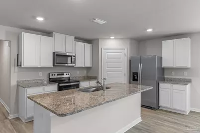 10108 Oak Haven Rd, Pensacola, FL 32526 - Photo 3