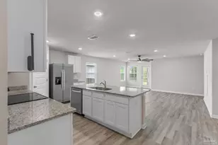 10108 Oak Haven Rd, Pensacola, FL 32526 - Photo 11