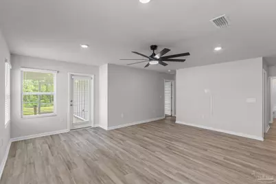 10108 Oak Haven Rd, Pensacola, FL 32526 - Photo 13