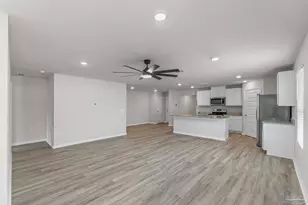 10108 Oak Haven Rd, Pensacola, FL 32526 - Photo 11