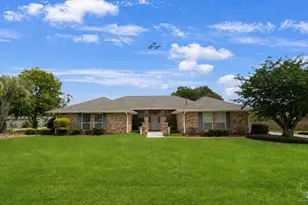 6021 Firefly Dr, Pensacola, FL 32507 - Photo 1