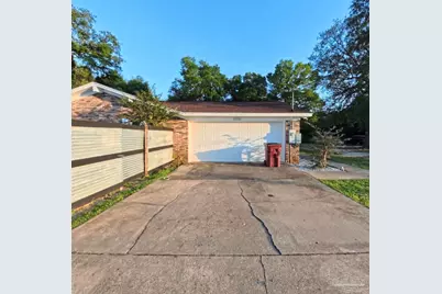 6036 Oakwood Dr, Milton, FL 32570 - Photo 5