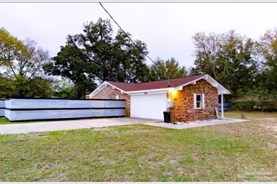 6036 Oakwood Dr, Milton, FL 32570 - Photo 3