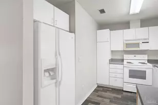 7814 Homestead Cir, Pensacola, FL 32526 - Photo 9