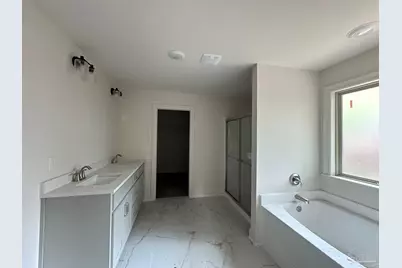 5721 Lofty Pines Dr, Milton, FL 32570 - Photo 13