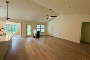5721 Lofty Pines Dr, Milton, FL 32570 - Photo 19