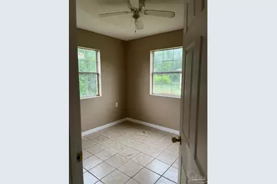 4 Ellis Dr #B, Pensacola, FL 32507 - Photo 5