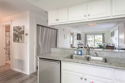 100 Ft Pickens Rd #201, Pensacola Beach, FL 32561 - Photo 9