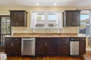 1808 N Reus St, Pensacola, FL 32501 - Photo 11