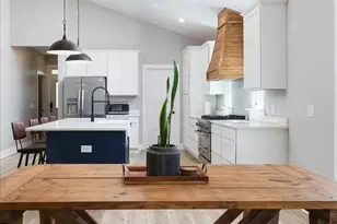 1006 W Lloyd St, Pensacola, FL 32501 - Photo 11